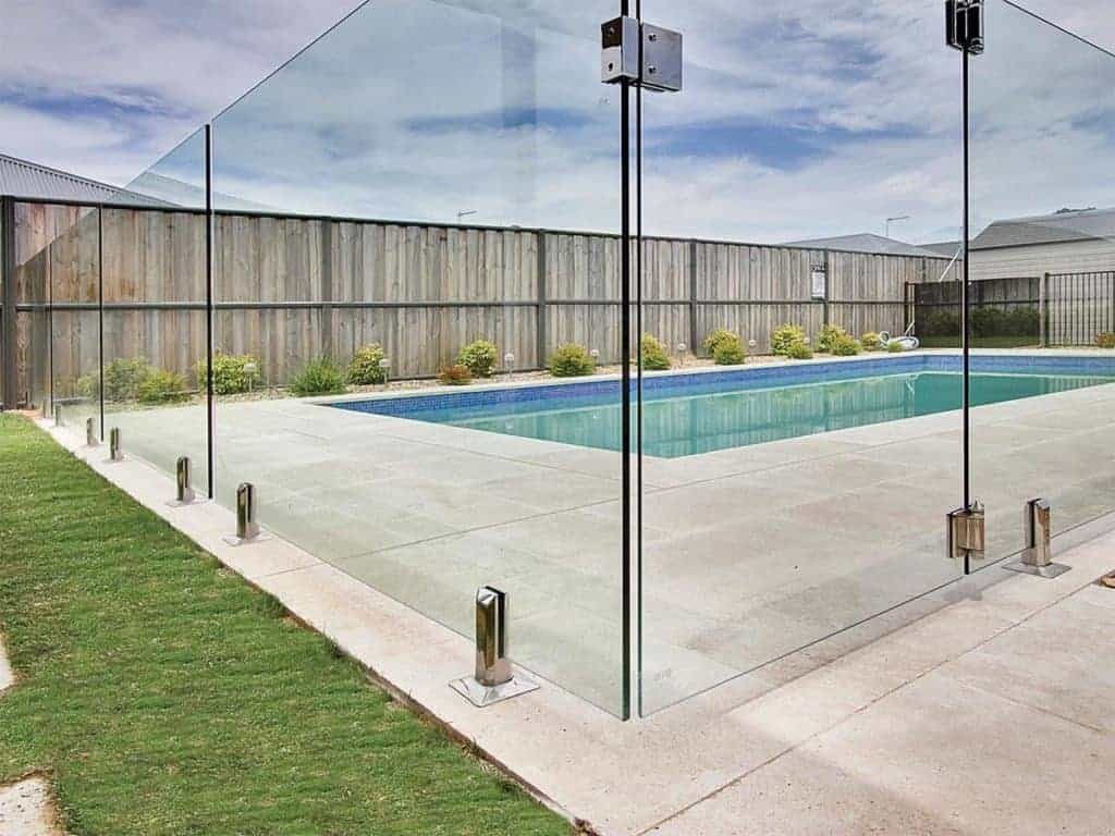 pool enclosure railings toronto